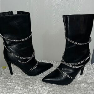 Black Chain-Embellished Women's Boots